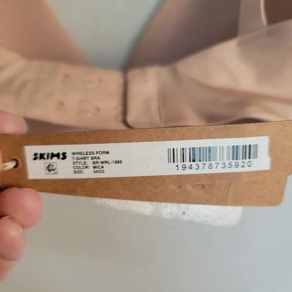 Skims Wireless Form T-Shirt Bra Size 34DD Mica Demi Coverage Seamless NWT - Picture 3 of 6